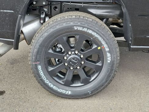 New 2027 RAM 2500 Laramie w/ Night Edition AWD/4WD image 9