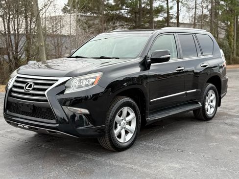Used 2015 Lexus GX 460 w/ Navigation Package image 5