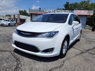 Used 2019 Chrysler Pacifica Touring-L