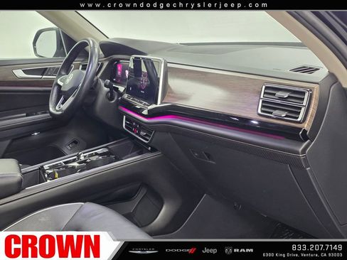 Used 2024 Volkswagen Atlas SEL Premium R-Line image 14