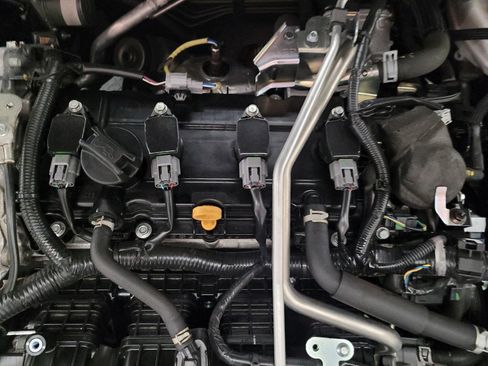 Used 2025 Nissan Altima 2.5 SR FWD image 30