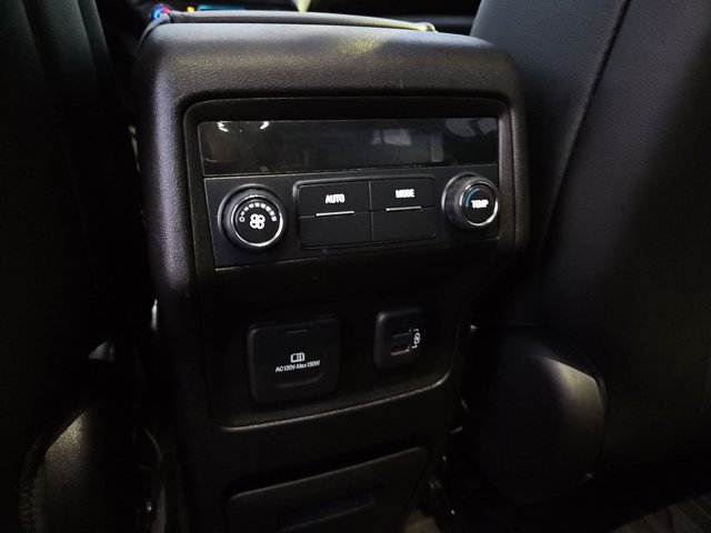 Used 2019 GMC Acadia SLT FWD image 18
