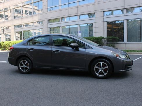 Used 2015 Honda Civic SE image 2