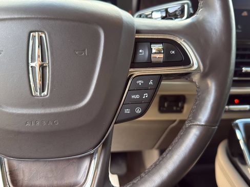 Certified 2024 Lincoln Navigator Reserve AWD/4WD image 15