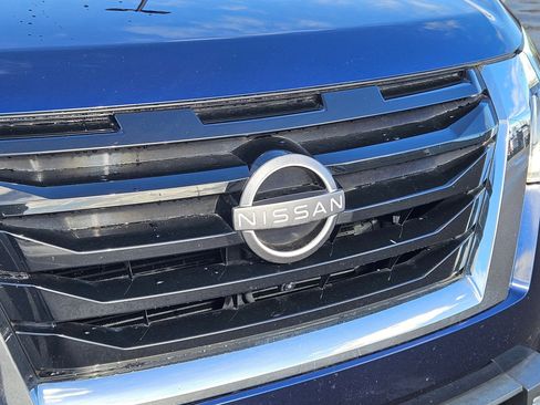 Used 2022 Nissan Pathfinder Platinum image 9