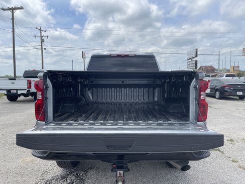 Used 2025 Chevrolet Silverado 2500 Custom w/ Custom Value Package AWD/4WD image 13