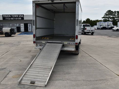 Used 2019 Ford Transit 350 156 DRW RWD image 7