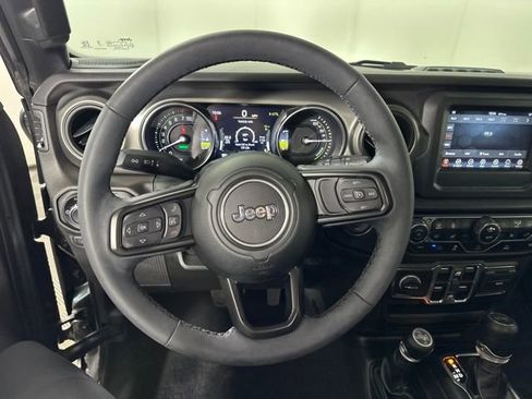 Used 2023 Jeep Wrangler Unlimited w/ Cold Weather Group image 14