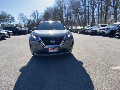 Used 2023 Nissan Rogue SV w/ SV Premium B Package image 11
