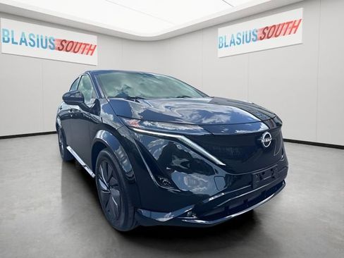 Used 2023 Nissan Ariya AWD image 1