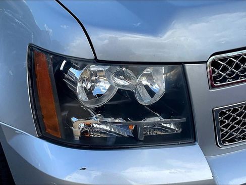 Used 2012 Chevrolet Tahoe LTZ AWD/4WD image 31