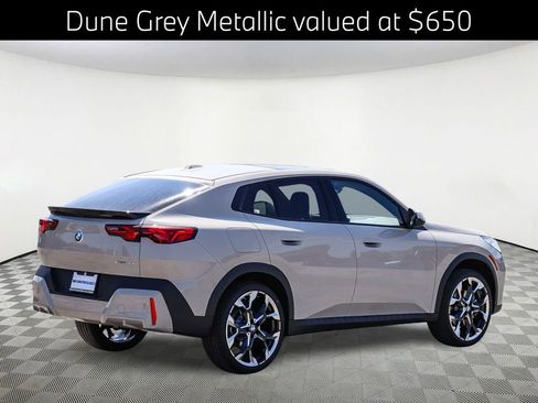 New 2026 BMW X2 xDrive28i w/ Convenience Package AWD/4WD image 4