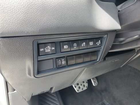 Certified 2025 Toyota Tundra Limited w/ TRD Off-Road Package AWD/4WD image 27