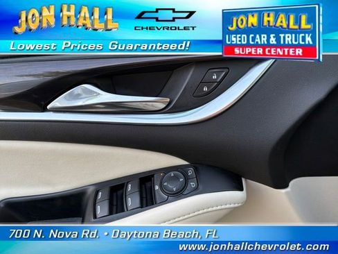 Used 2024 Buick Enclave Essence w/ Technology Package image 25