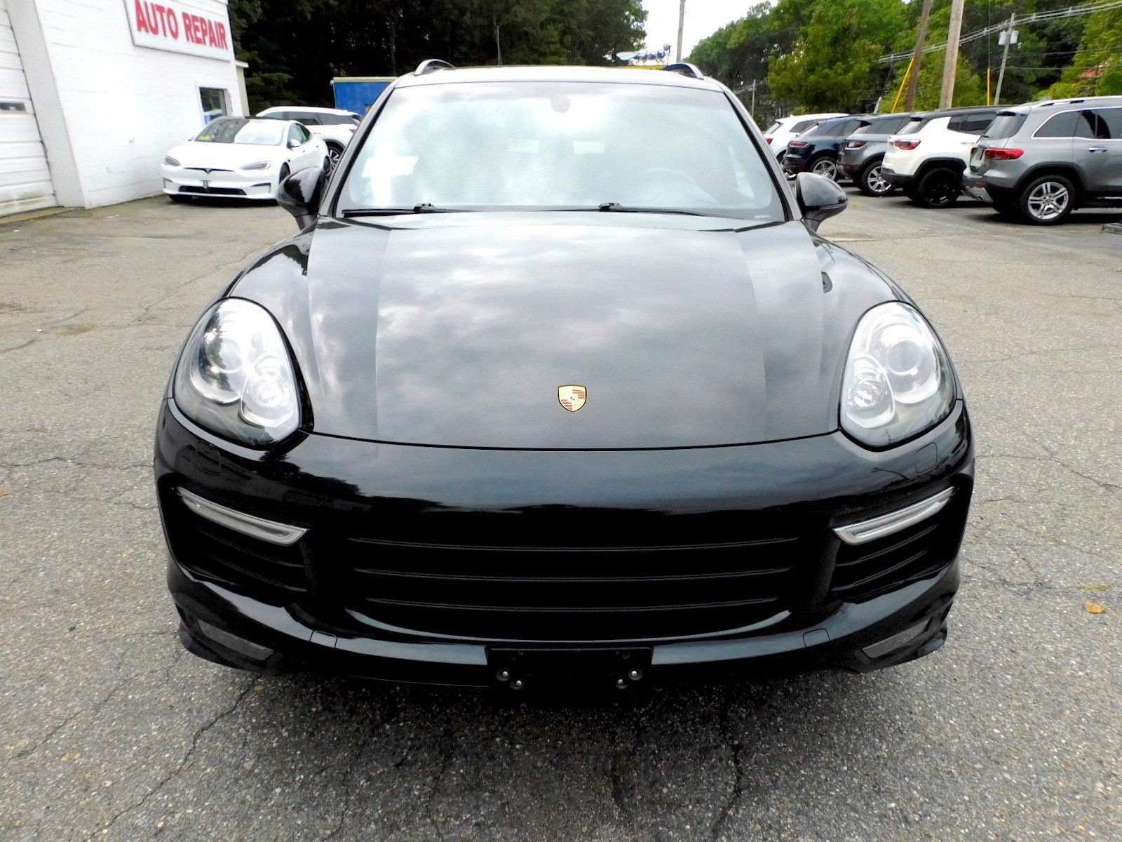 Used 2016 Porsche Cayenne GTS AWD/4WD image 8