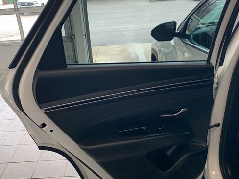 Certified 2023 Hyundai Tucson SEL w/ Winter Package image 9