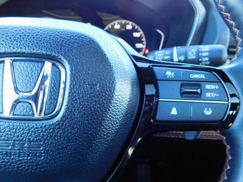 Certified 2025 Honda Pilot TrailSport image 40