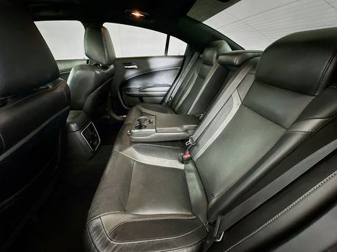 Used 2021 Dodge Charger SXT w/ Leather Interior Group image 27