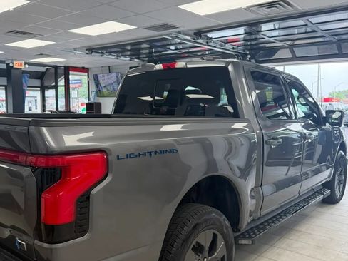 Used 2022 Ford F150 Lightning Lariat AWD/4WD image 5
