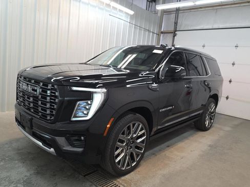Used 2025 GMC Yukon Denali Ultimate image 1