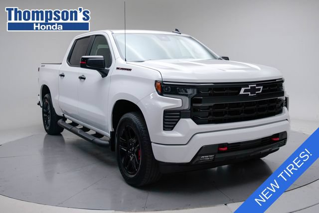 Used 2024 Chevrolet Silverado 1500 RST w/ Redline Edition AWD/4WD image 1