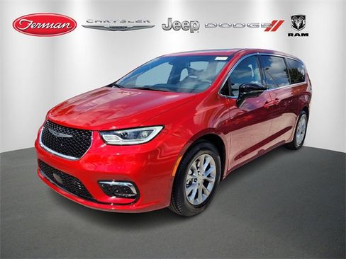 New 2026 Chrysler Pacifica Limited image 1