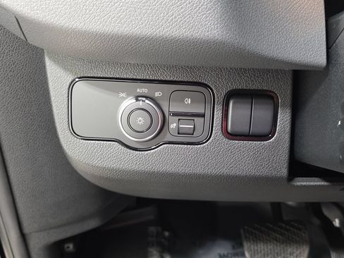 Used 2023 Mercedes-Benz Sprinter 2500 image 24