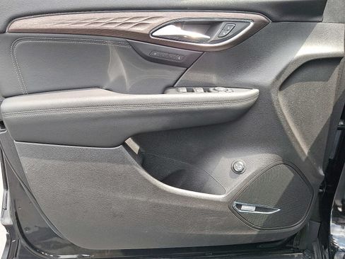 Used 2023 Buick Envision Avenir AWD/4WD image 12