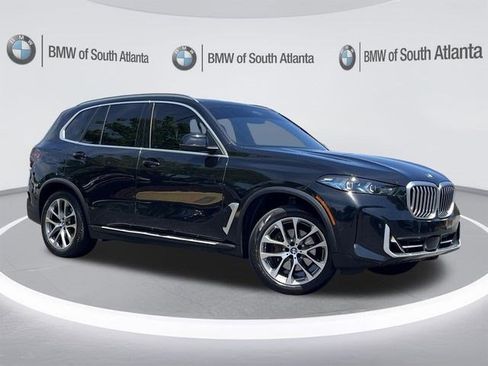 Used 2024 BMW X5 sDrive40i RWD image 2