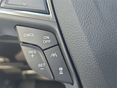 Used 2022 Ford Edge Titanium image 24