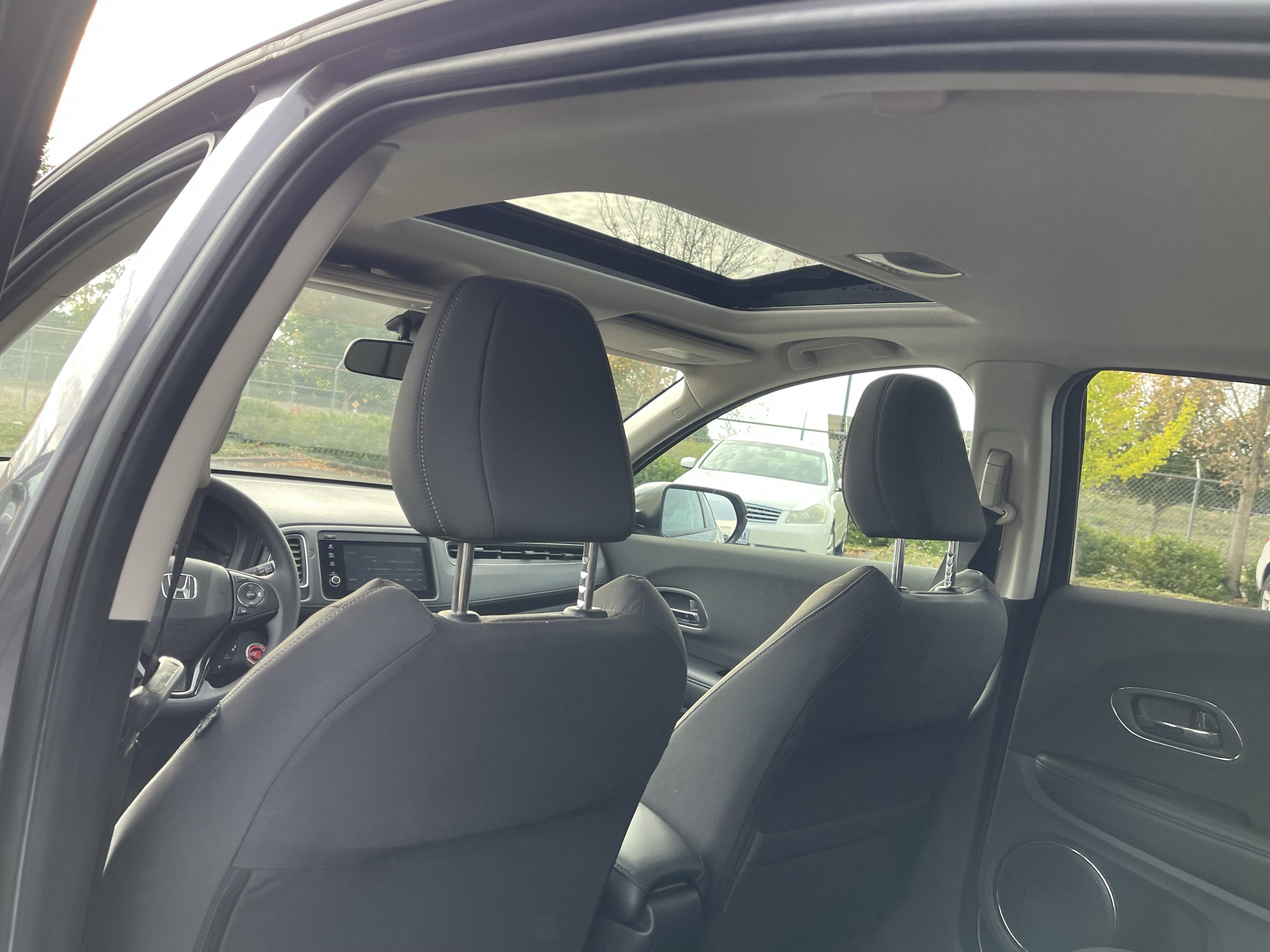 Used 2020 Honda HR-V EX image 16