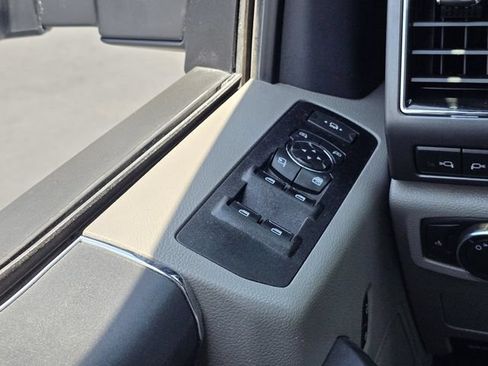 Used 2022 Ford F250 XLT AWD/4WD image 16