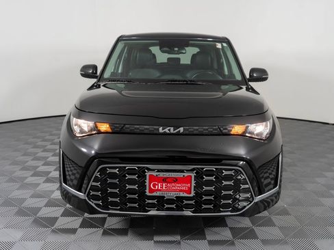 Used 2023 Kia Soul GT-Line FWD image 2