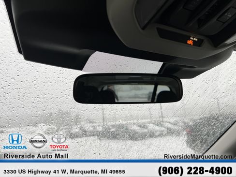 Used 2023 Subaru Forester Premium AWD/4WD image 19