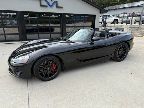 Used 2004 Dodge Viper SRT-10 image 13