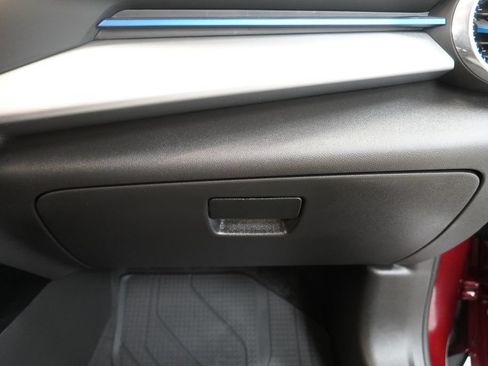 Used 2025 Chevrolet Trax LT w/ Driver Confidence Package FWD image 34