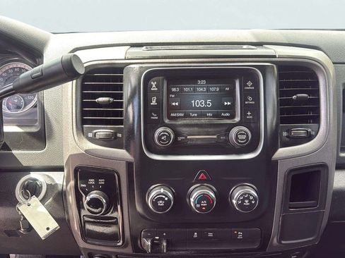 Used 2018 RAM 2500 Tradesman w/ Chrome Appearance Group AWD/4WD image 10