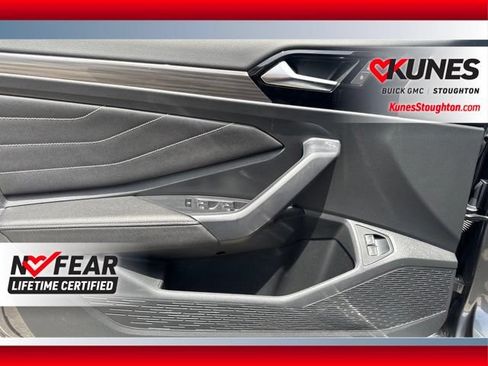 Used 2024 Volkswagen Jetta SEL FWD image 16