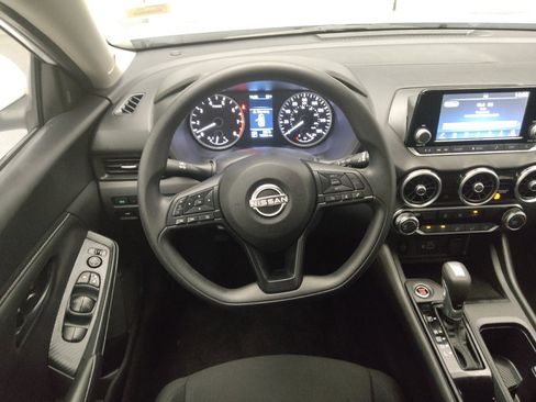 Used 2025 Nissan Sentra S FWD image 22