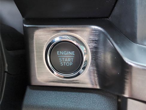 Used 2024 Ford F250 Lariat w/ Sport Appearance Package image 17