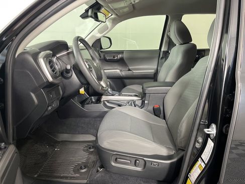 Used 2022 Toyota Tacoma SR5 image 21