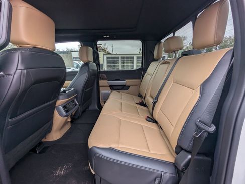 New 2025 Ford F350 Lariat w/ Lariat Ultimate Package image 13