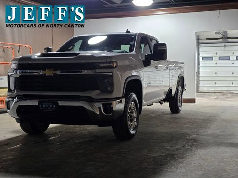 Used 2025 Chevrolet Silverado 2500 LT w/ Convenience Package image 1