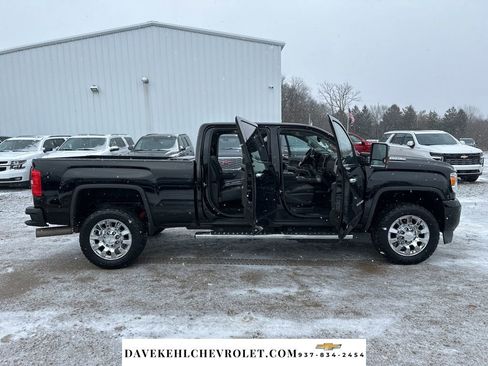 Used 2018 GMC Sierra 2500 Denali w/ Duramax Plus Package image 30