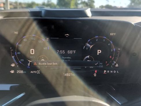 Used 2025 Chevrolet Suburban RST w/ Comfort Package AWD/4WD image 21
