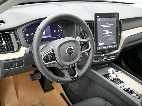 New 2026 Volvo XC60 B5 Core w/ Climate Package image 13