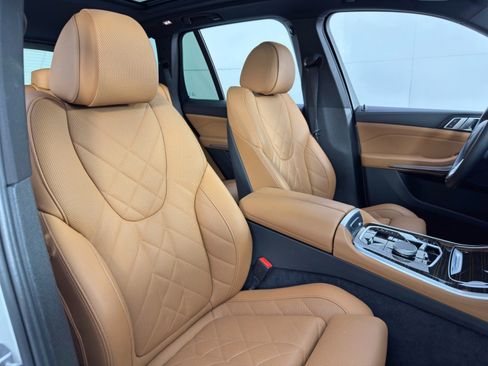 Used 2024 BMW X5 xDrive50e w/ Parking Assistance Package image 42