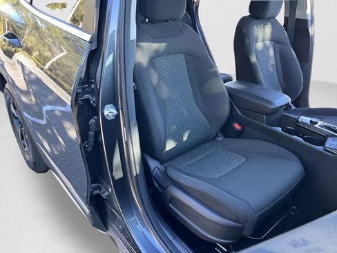 Used 2024 Kia Sportage LX image 26