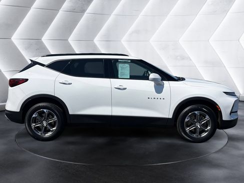 Certified 2023 Chevrolet Blazer LT w/ Convenience Package FWD image 6