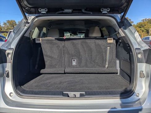 Used 2020 Toyota Highlander Limited image 12